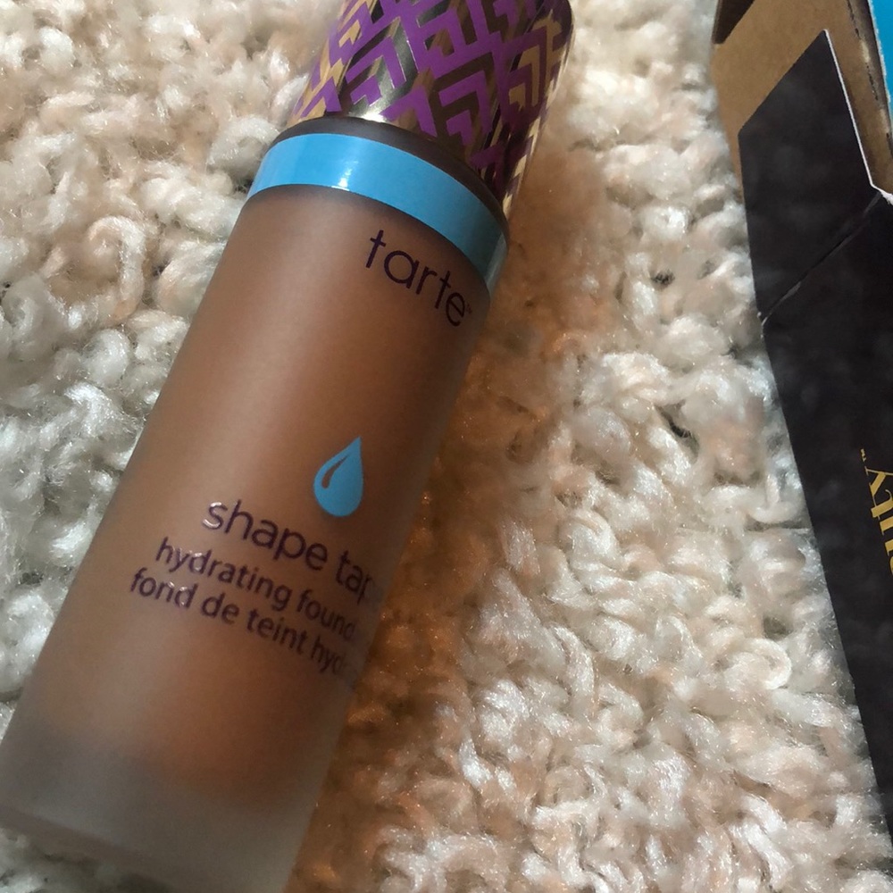 NEW Tarte Shape Tape Hydrating Foundation - Picture 3 of 4